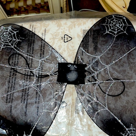 New Black Bat wings - Picture 1 of 8